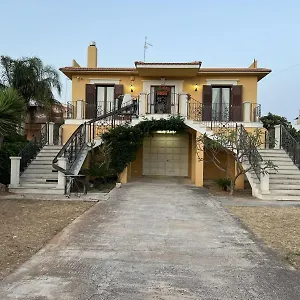 Travelliving - Sicilian Carnemolla , Marina di Ragusa Italia